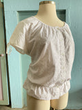 90's-Y2K White floral eyelet plus size top with peplum stretch waist