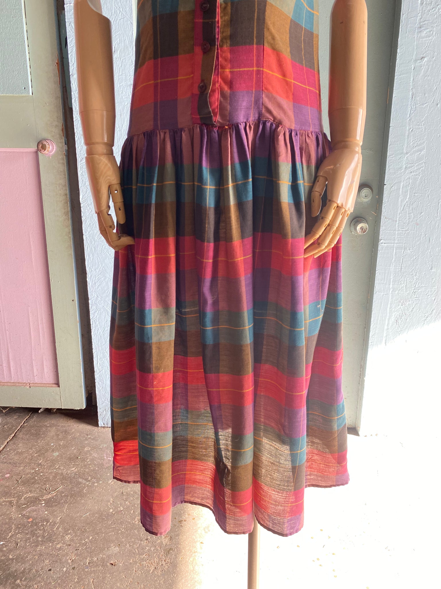 90's pink plaid drop waist dress – Vida Antigua Collective 90's pink plaid drop waist dress – Vida Antigua Collective