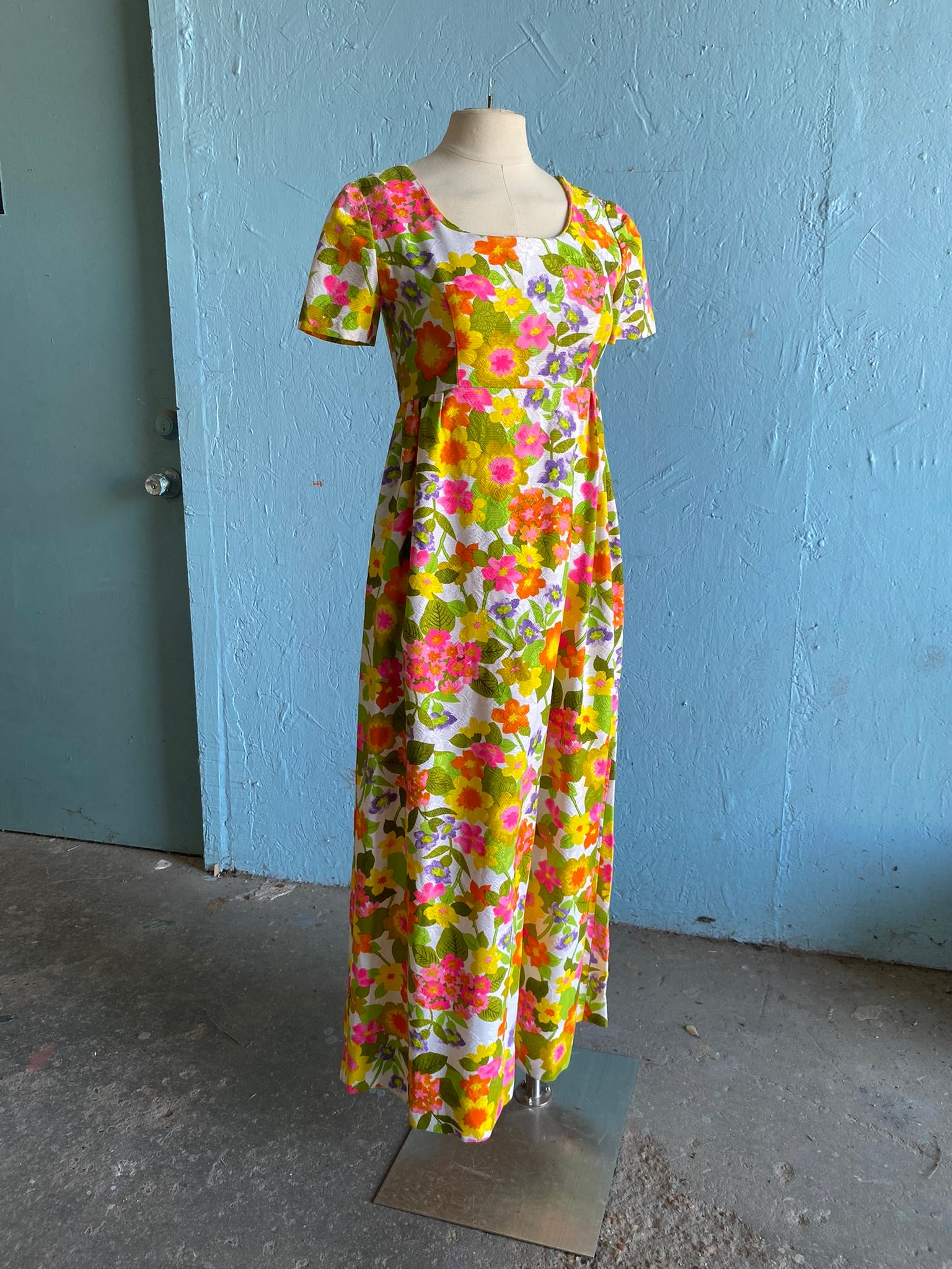 70's Psychedelic floral maxi dress – Vida Antigua Collective