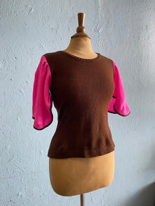 70's Brown sweater knit top with hot pink flutter sleeves