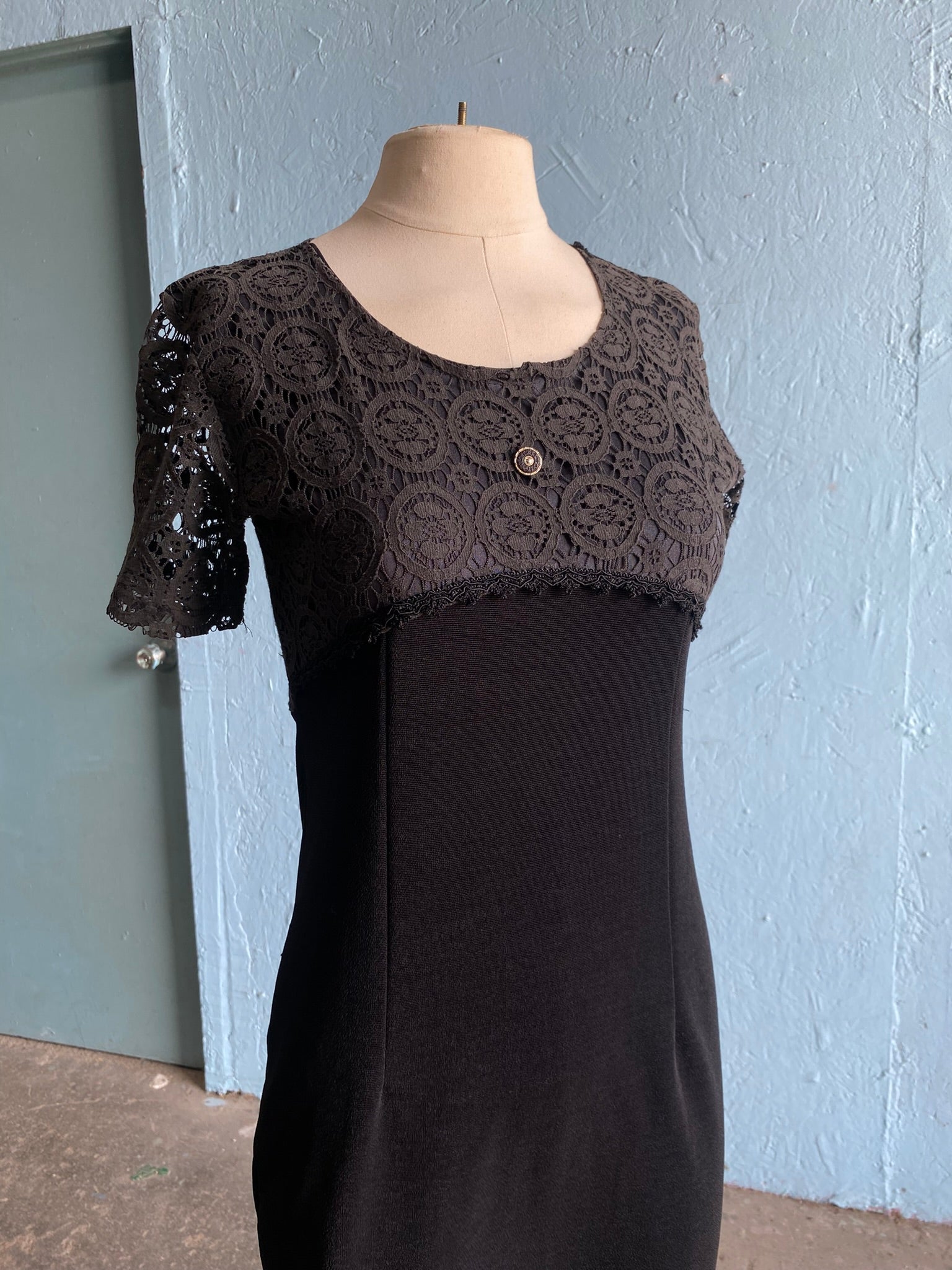 90's Black body con midi dress Vida Antigua Collective 90's Black body con midi dress Vida Antigua Collective