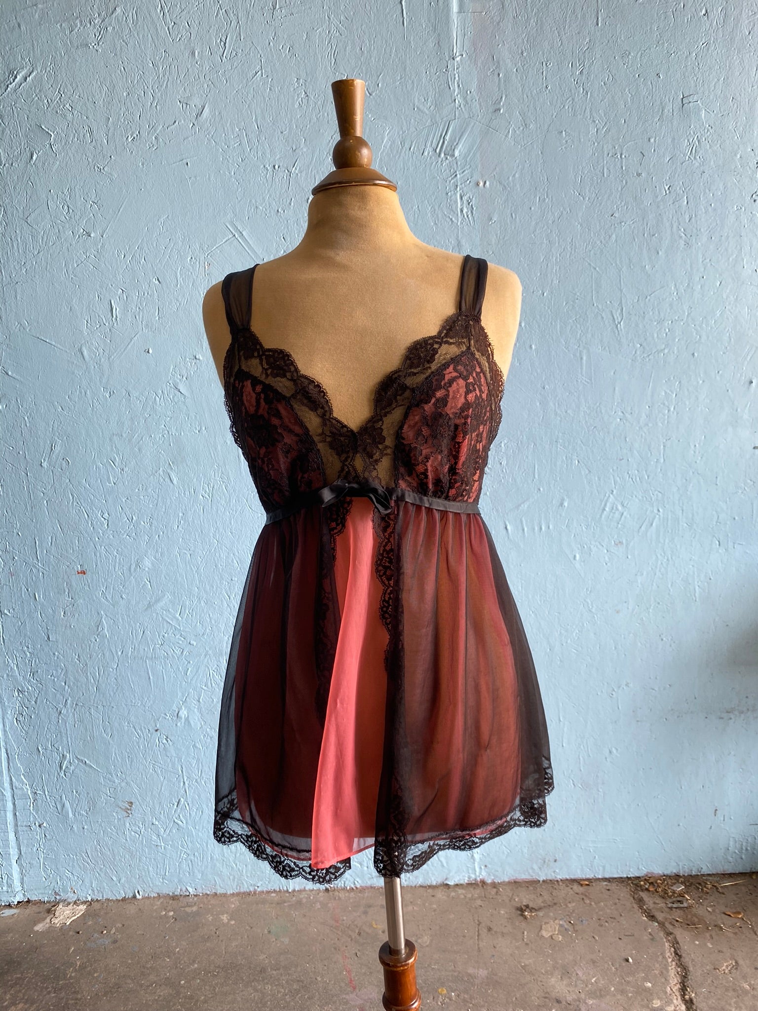 60-70's Black & Pink sheer laced baby doll nighty. – Vida Antigua Collective