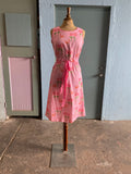 Adorable 60-70's Pink worm dress