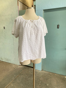 90's-Y2K White floral eyelet plus size top