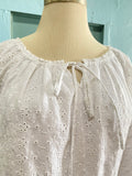 90's-Y2K White floral eyelet plus size top