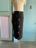 90's-Y2K black pencil skirt with dainty pink embroidered flowers