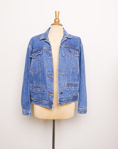 1990's Hunter Club Medium wash denim jacket with pockets & back button cinch