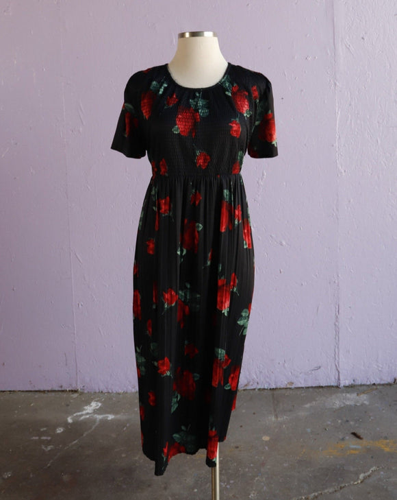 1980's Black with red roses plus size maxi dress Vida Antigua Collective 1980's Black with red roses plus size maxi dress Vida Antigua Collective