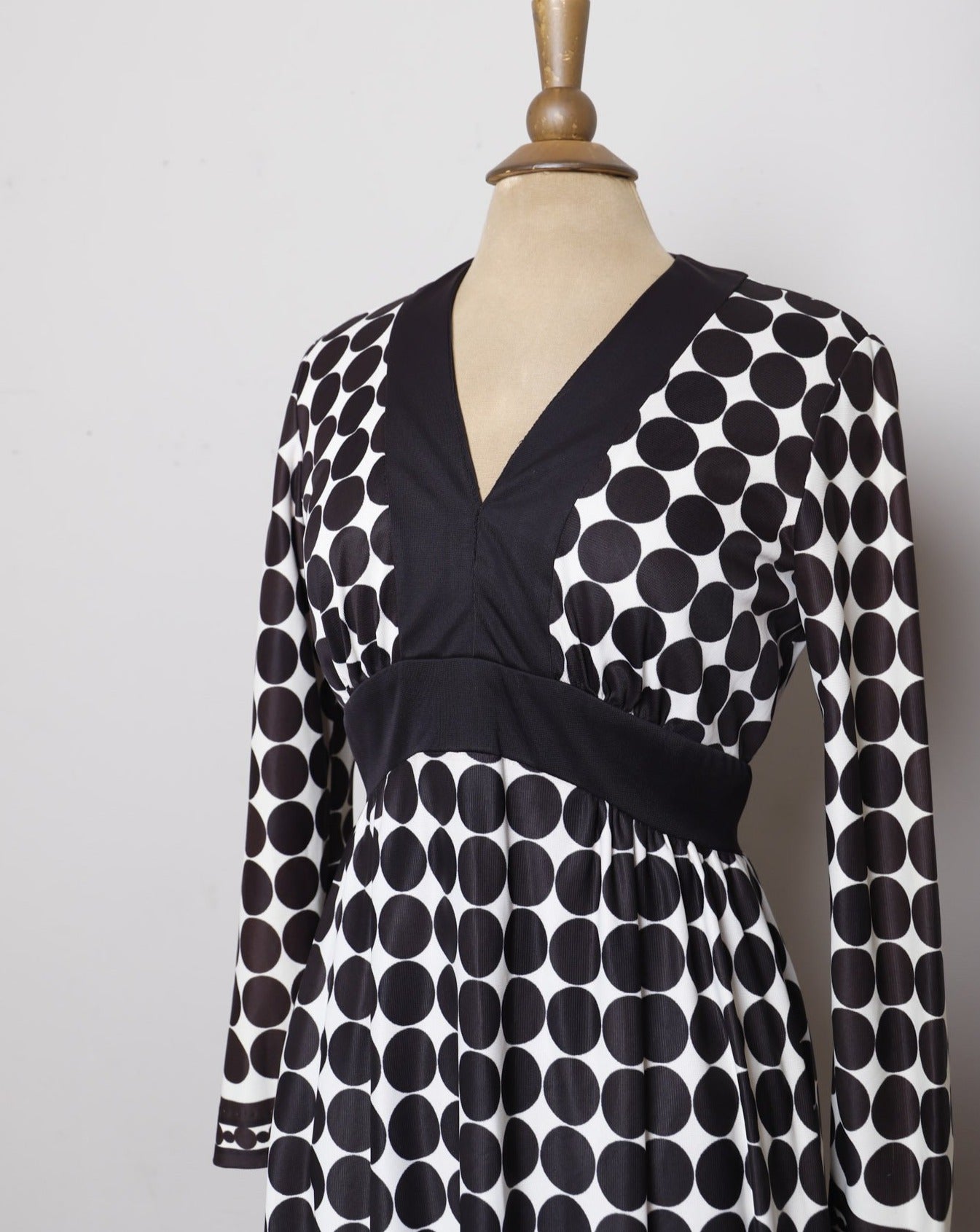 black white mod dress 1960s Mod Dress Summer Style White Windowpane Plaid Stacy Ames / 60s D –  RareJule Vintage main image 1