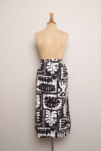 1990's Black and White pencil skirt with a bold abstract tribal print