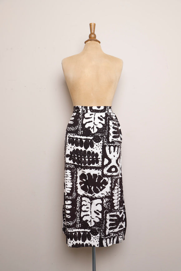 1990's Black and White pencil skirt with a bold abstract tribal print