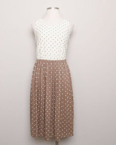 1990's Ivory and Tan Polka dot Sleeveless Plus Size Dress